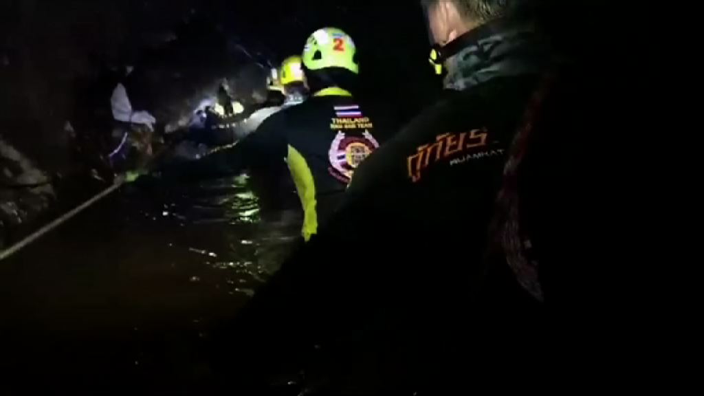 洞內環境惡劣　救援工作艱辛