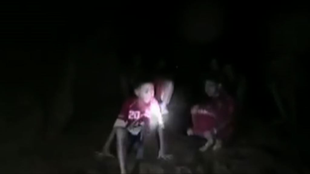 泰國當局指要先為被困少年足球隊調養身體