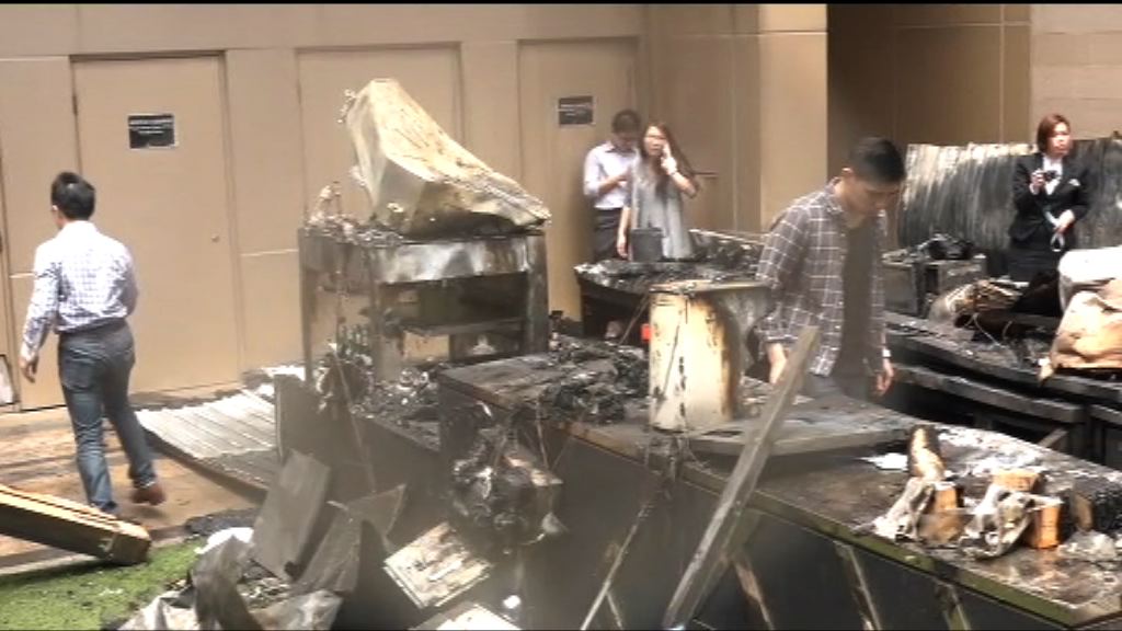 尖沙咀商場咖啡店火警　疑燈箱先起火