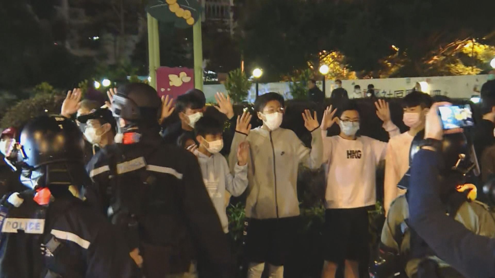 警昨晚將軍澳拘119人　包括五名區議員