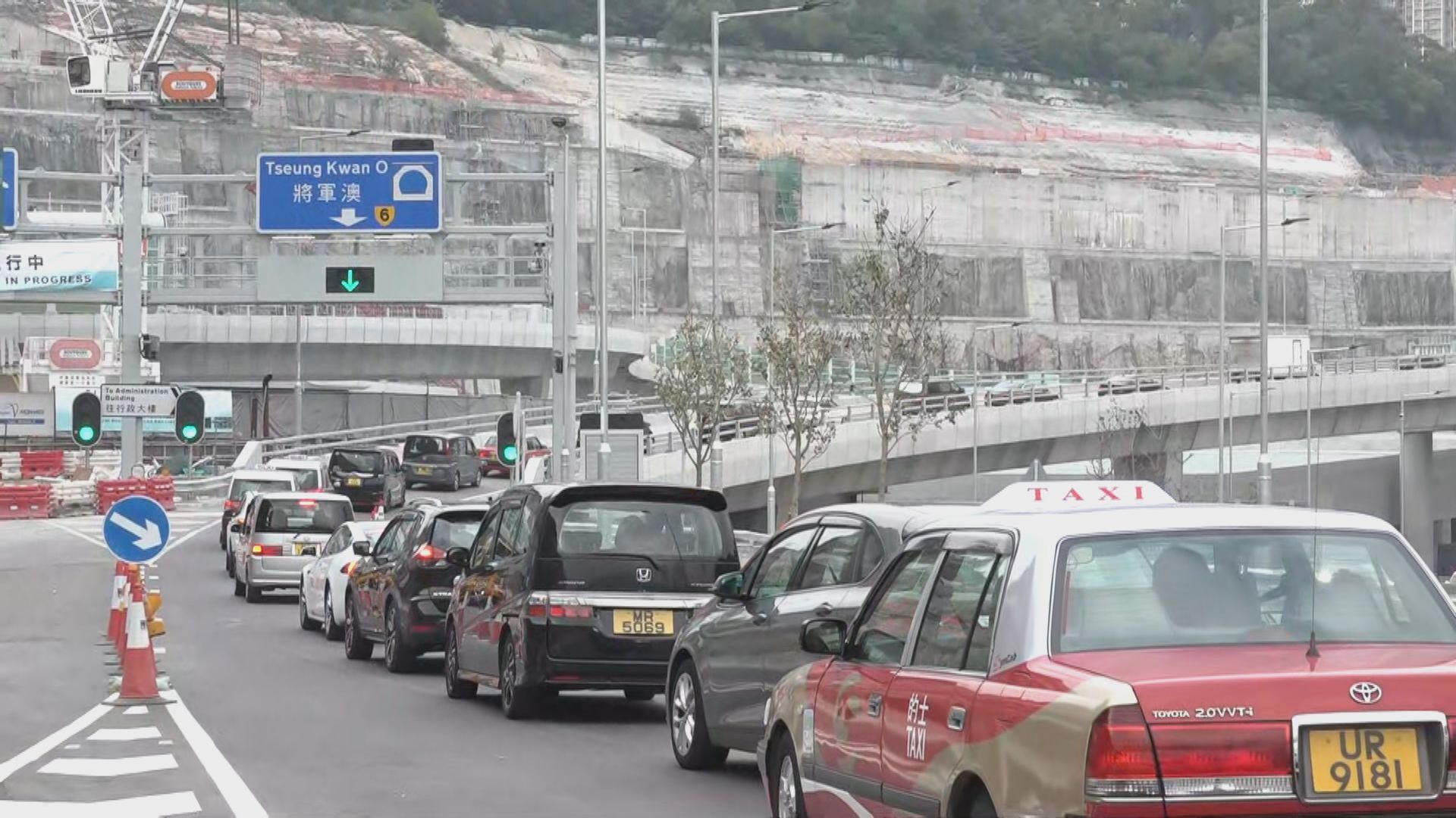 運輸署料周一早上將藍隧道非常繁忙　籲駕駛者選用其他合適道路