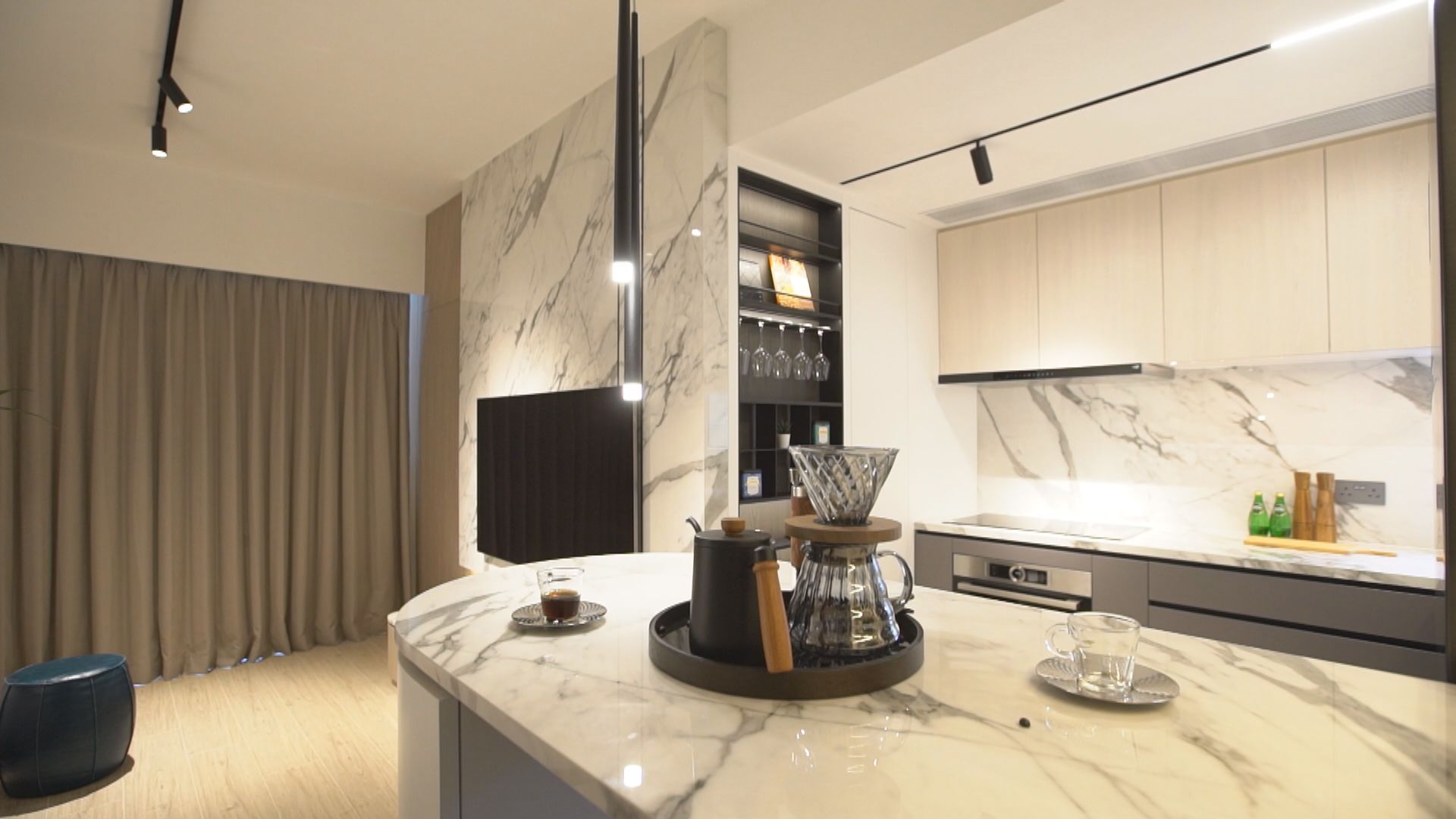 日出康城一單位涉拆主力牆 屋宇署：整體樓宇結構無危險