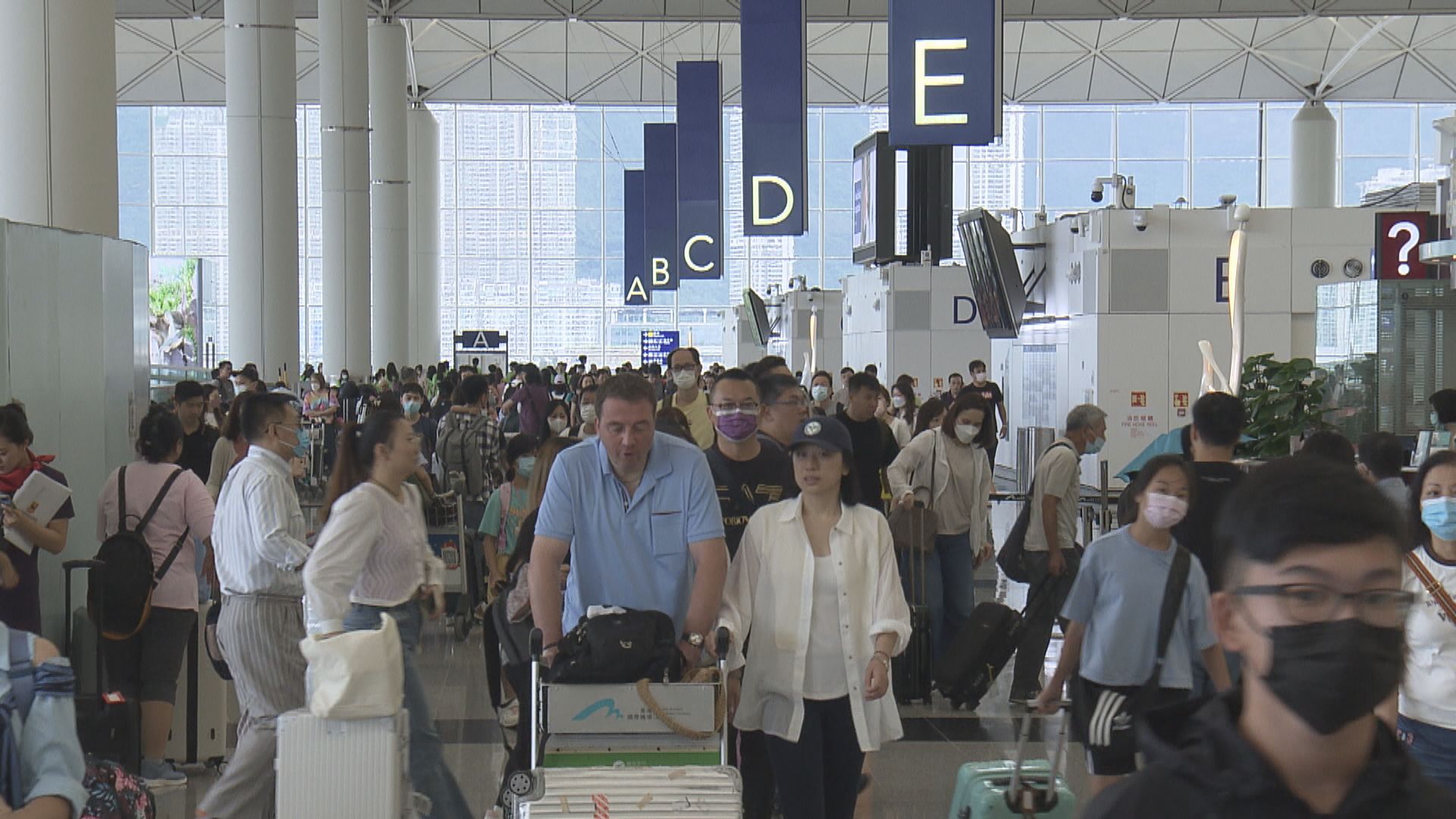 林世雄：機場上月客運量回復至疫前七成