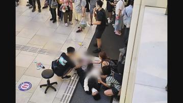 屯門良景邨商場非華裔男子斬傷店員後逃去