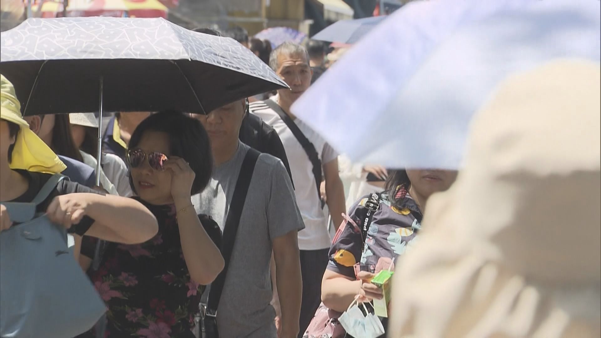 上月訪港旅客達340萬人次 按年上升兩成