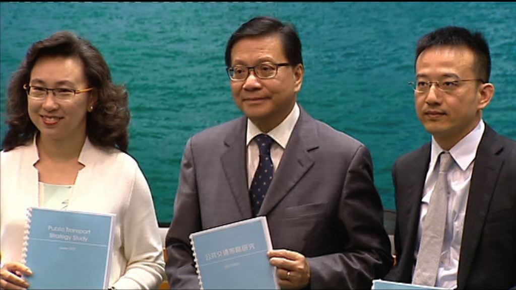 張炳良：不鼓勵營運白牌車　載客取酬屬違法