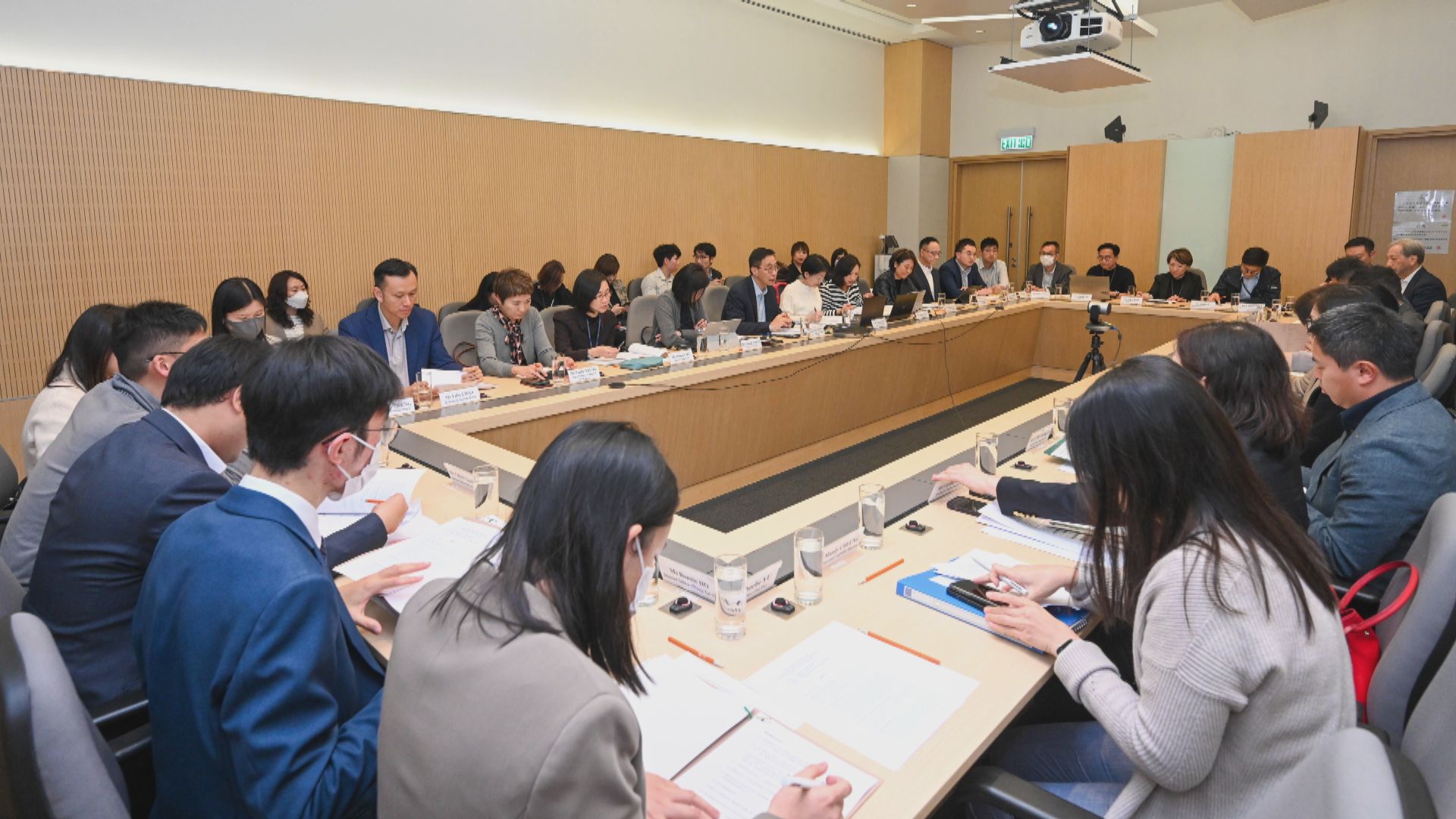 新春黃金周內地旅客料湧港 文體旅局開會統籌接待