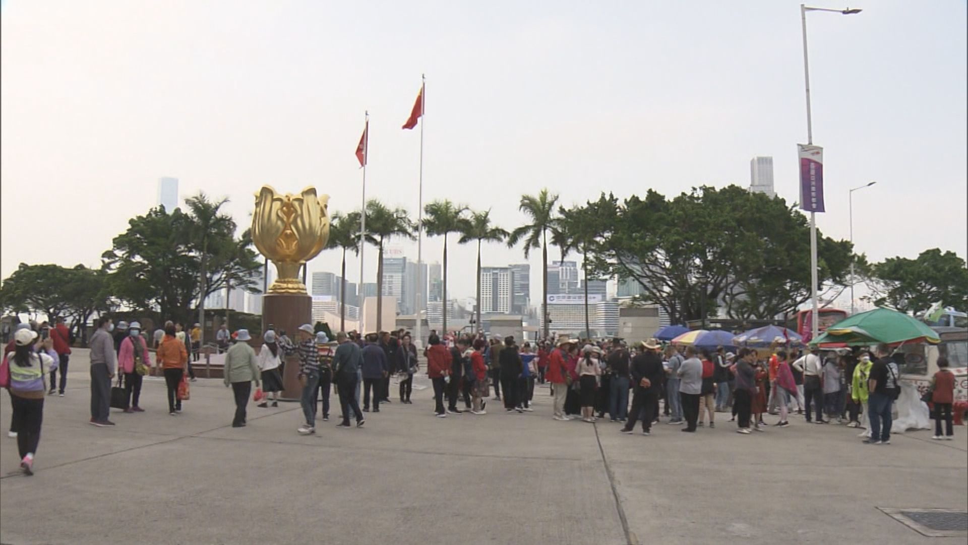 截至早上10時　各口岸出境人次超過8.2萬　入境則有4.7萬