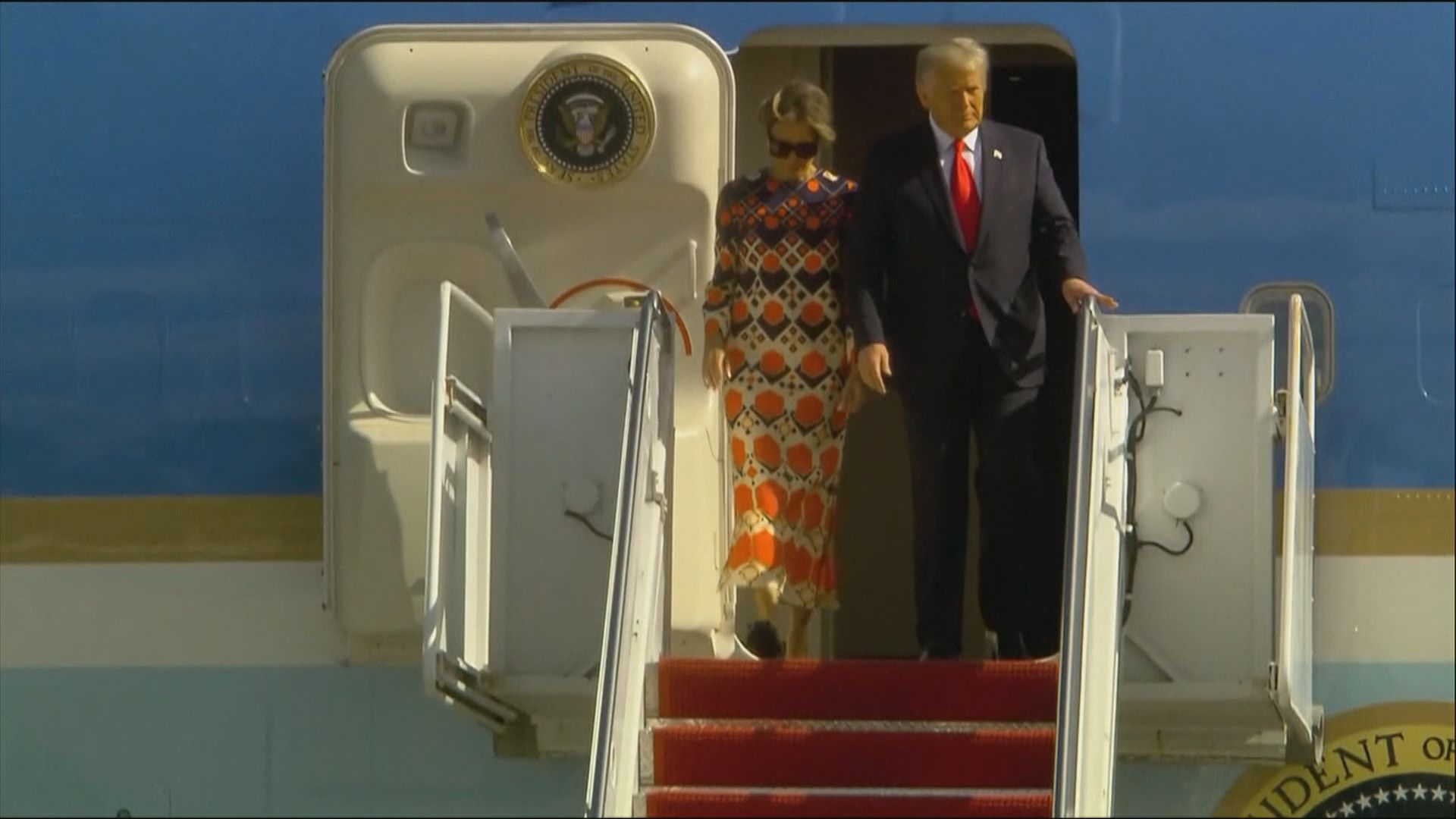 特朗普伉儷抵達佛羅里達州