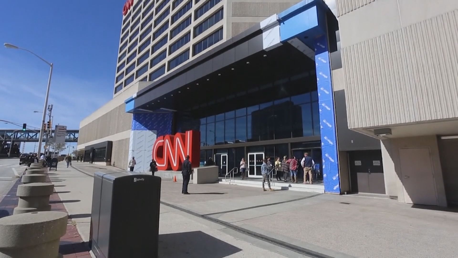 白宮警告CNN記者遵守新採訪規則