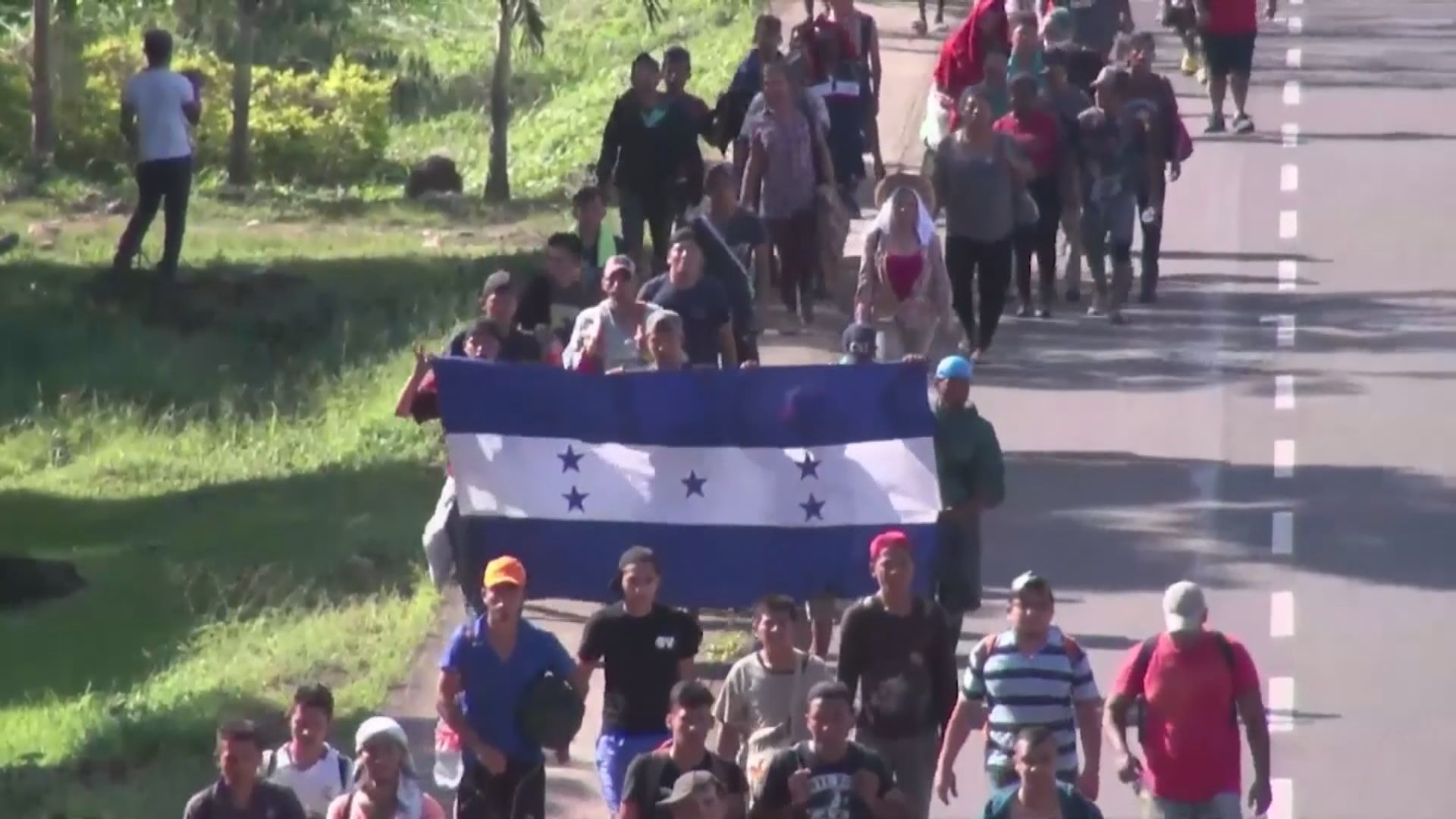 特朗普擬繞過修憲禁「雙非子女」成為公民