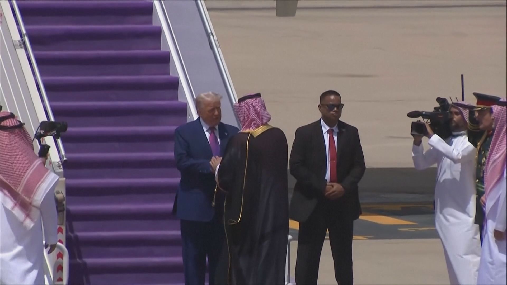 特朗普抵達沙特阿拉伯展開中東三國訪問