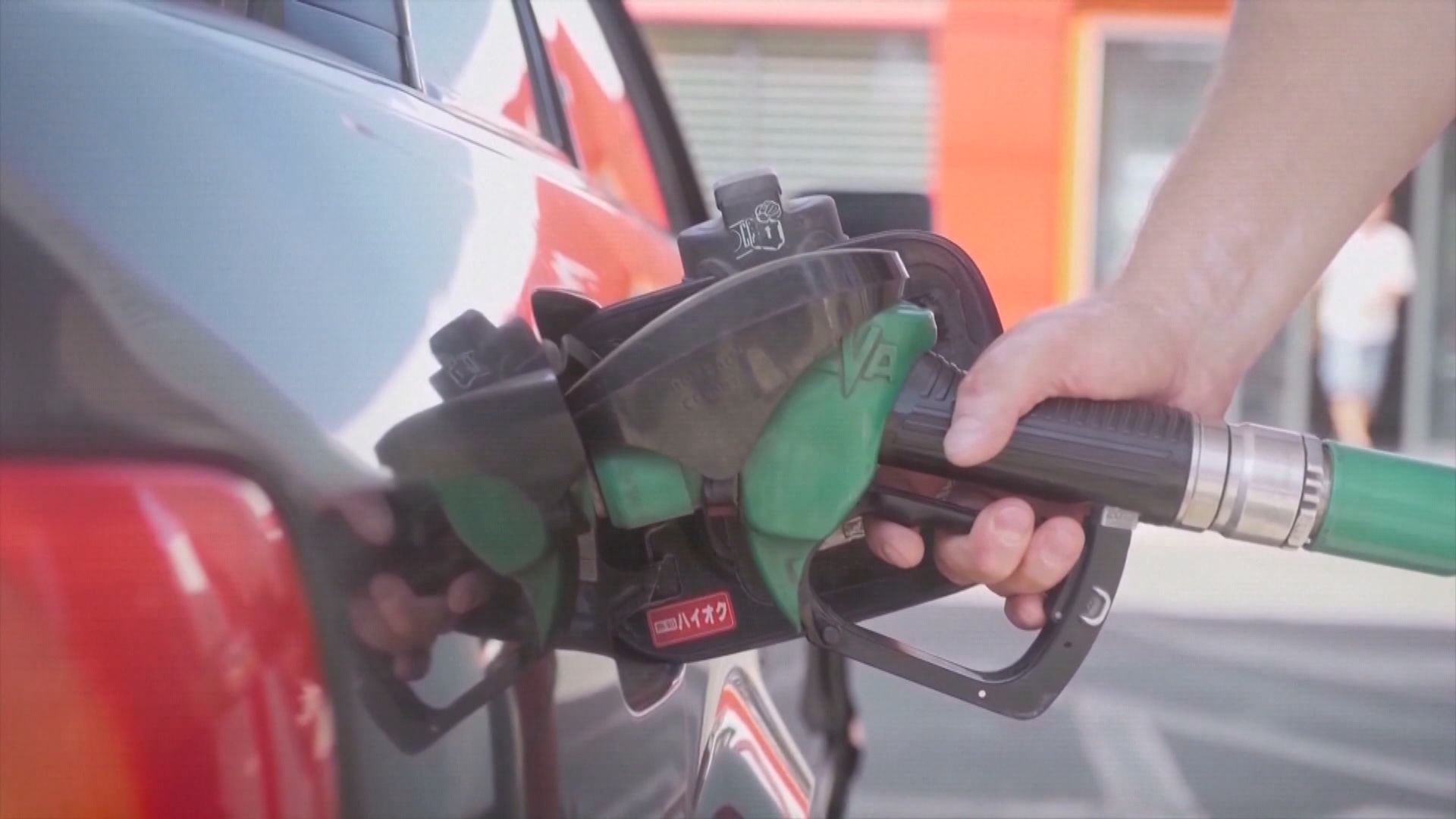 美國內政部長：正考慮應對油價飆升的各種選項