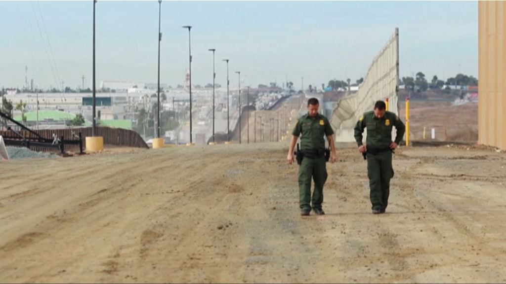 特朗普擬派兵守美墨邊境直至圍牆建成