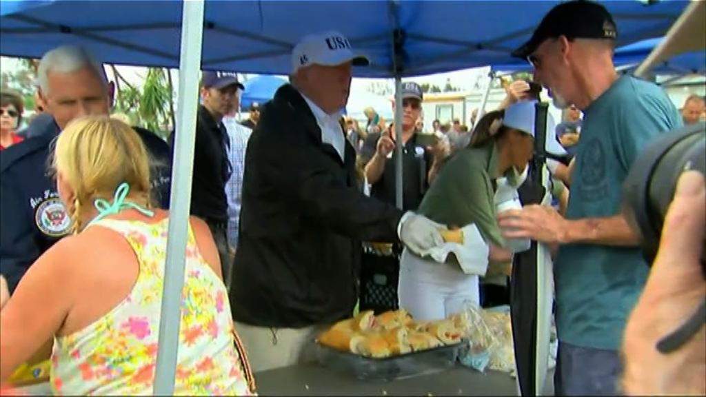 特朗普到佛州視察風災災情