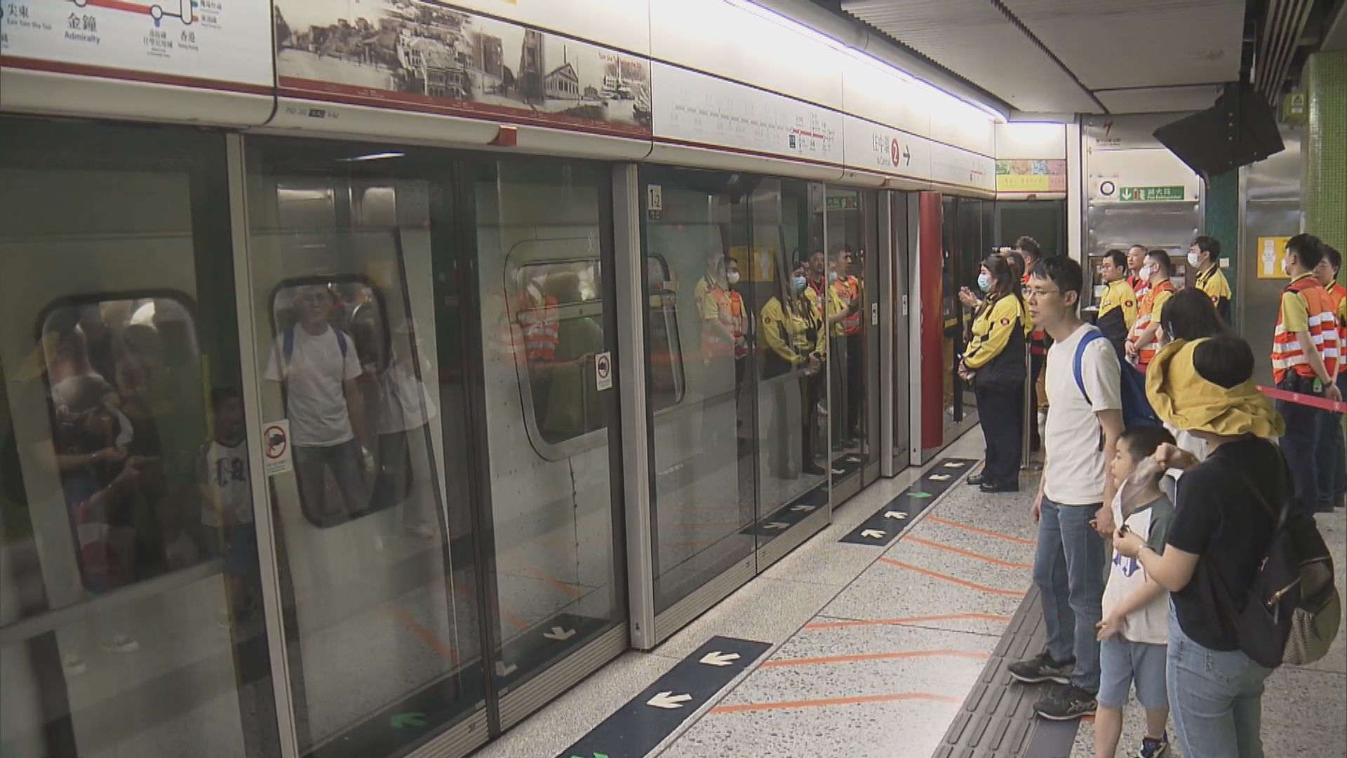 尖沙咀站附近路軌有裂縫 荃灣綫全日額外3至5分鐘行車時間