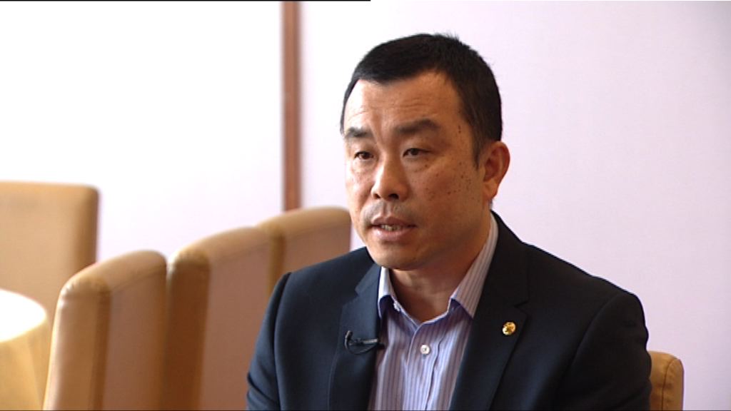 楊儉生：列車駛回月台疏散效率高