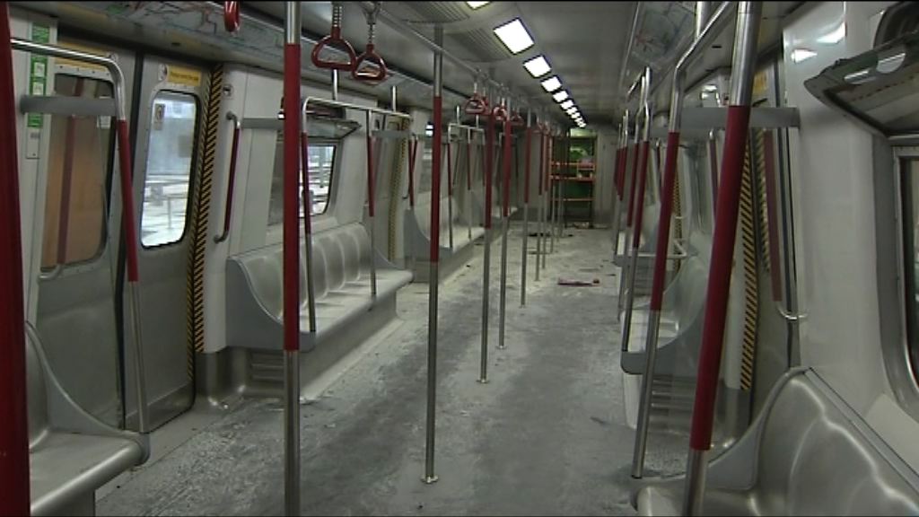 港鐵車廂縱火案　政府部門完成蒐證工作