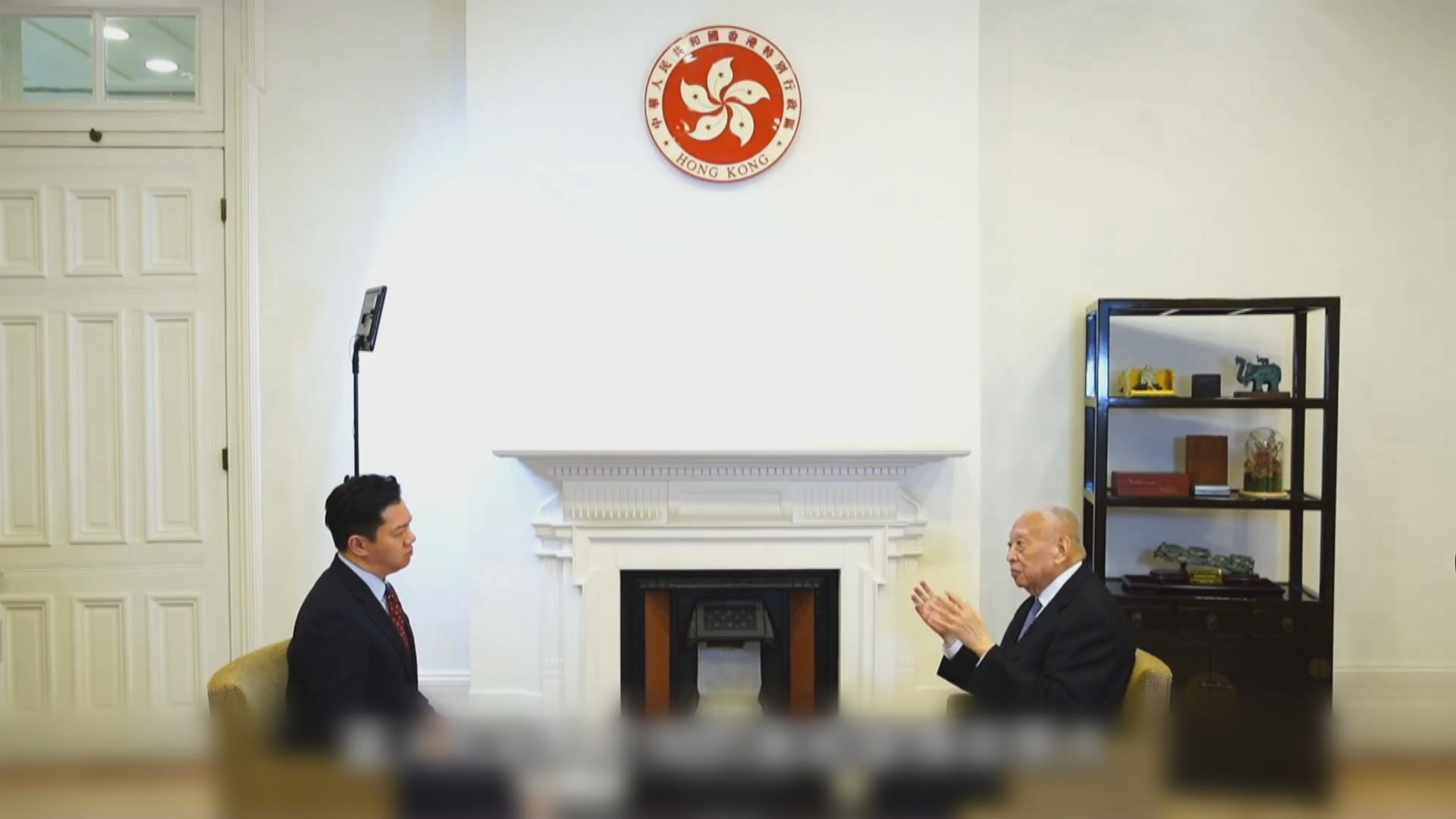 董建華：暴力示威並不必要