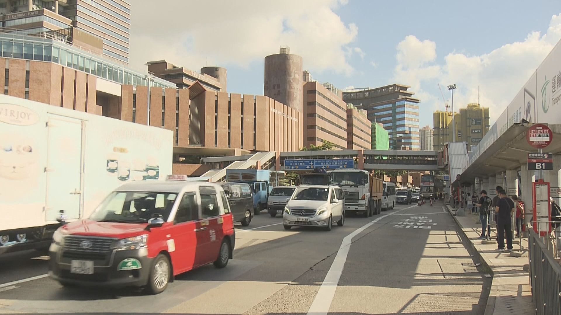 紅隧易通行首個工作日 運作大致暢順
