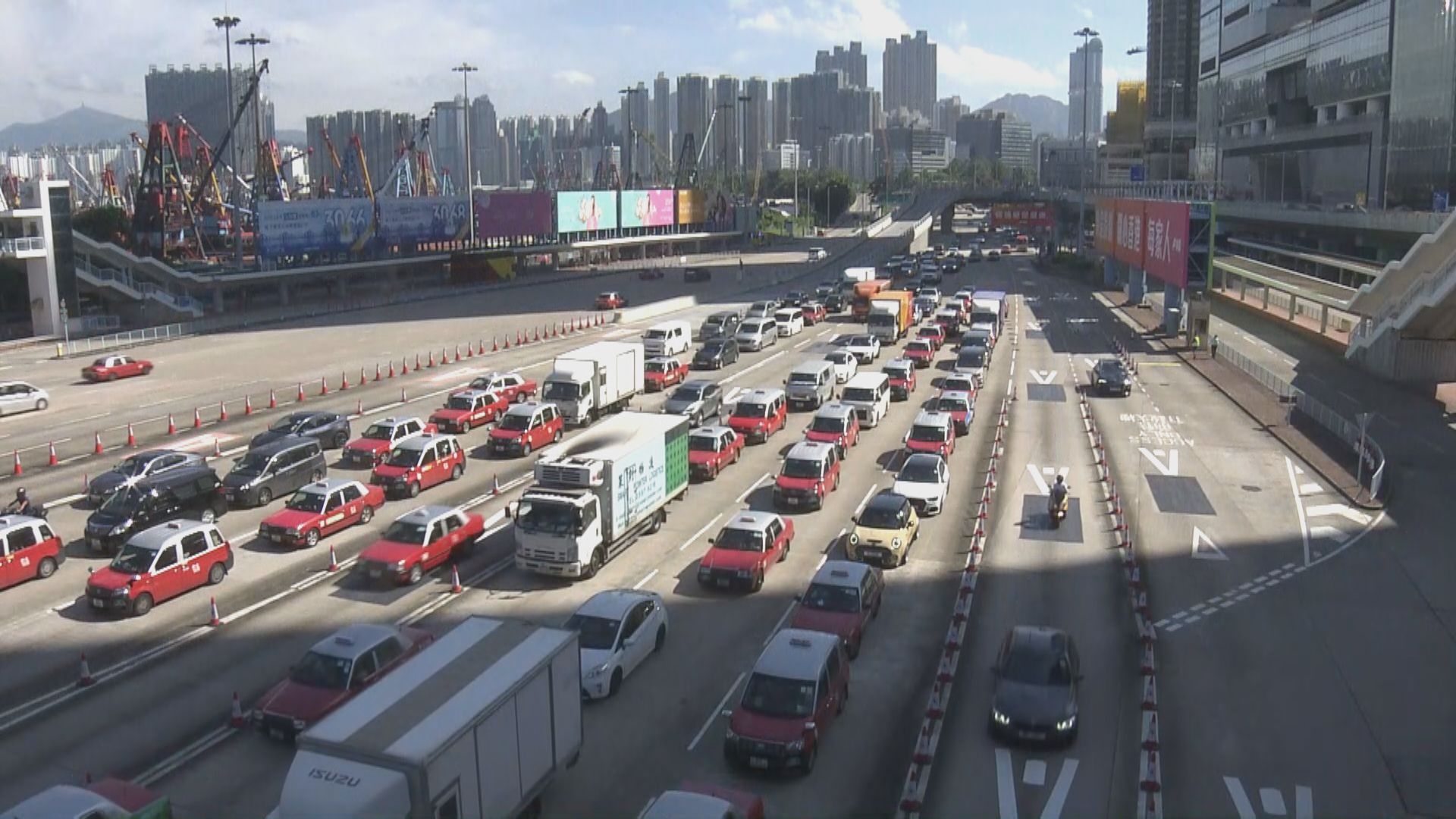 三隧「633」新收費實施 早上交通運作大致順利