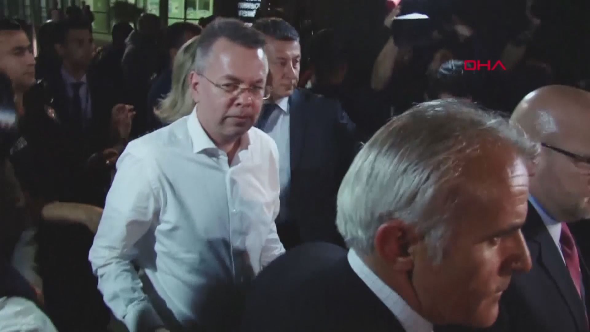 特朗普否認放寬土耳其制裁來換取釋放布倫森