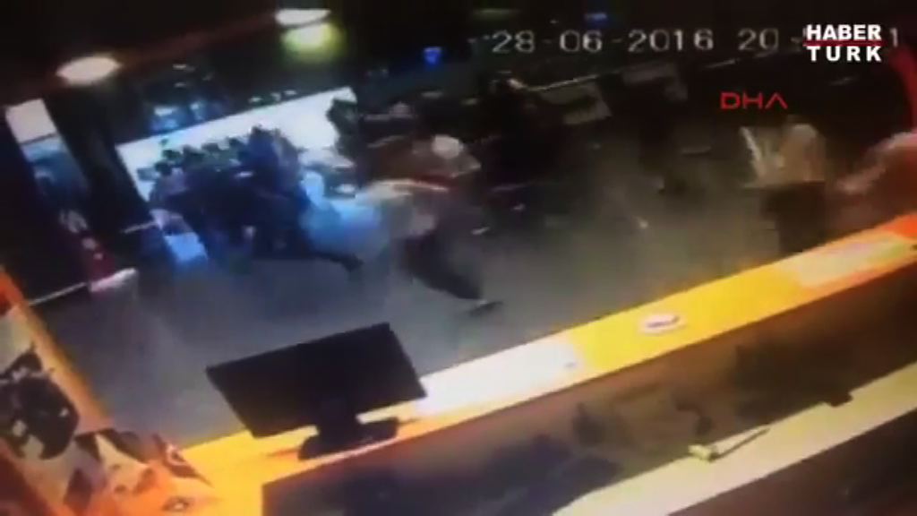 伊斯坦布爾機場恐襲　有襲擊者曾亂槍掃射