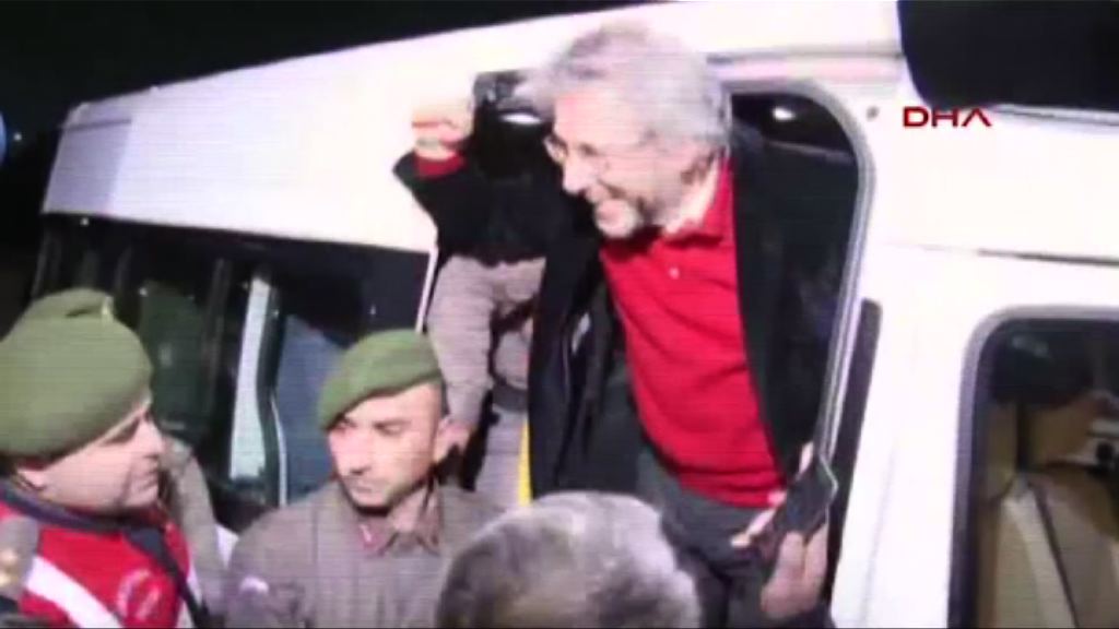 土耳其兩名被控間諜罪記者獲釋