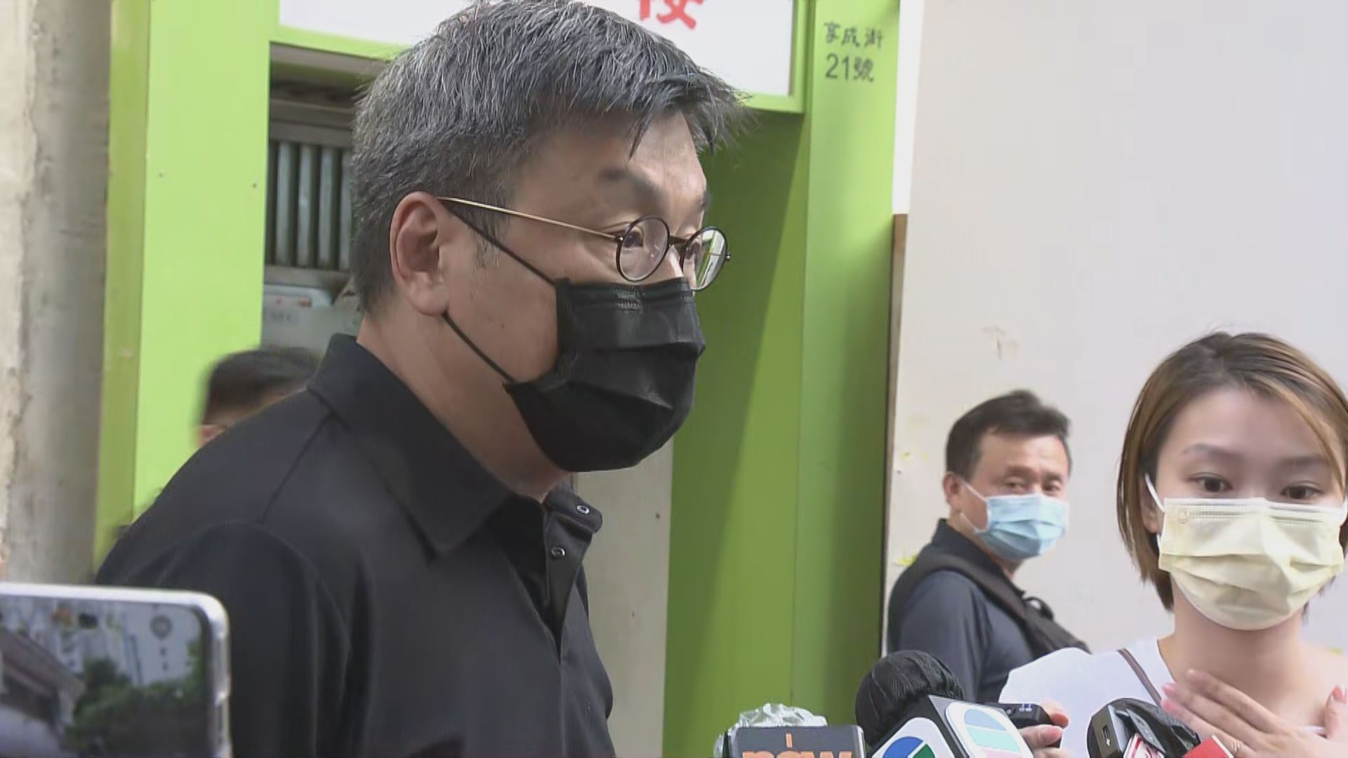 CHICKEEDUCK老闆批國安處人員搜查製造白色恐怖