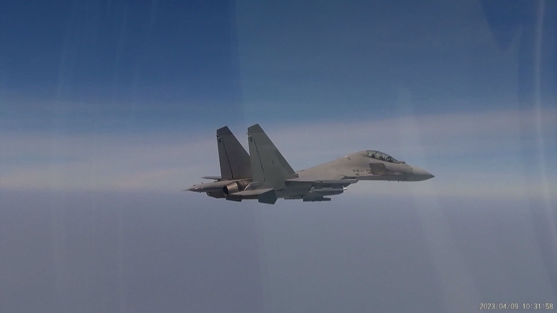 台灣軍方指八架次解放軍軍機飛越台海中線