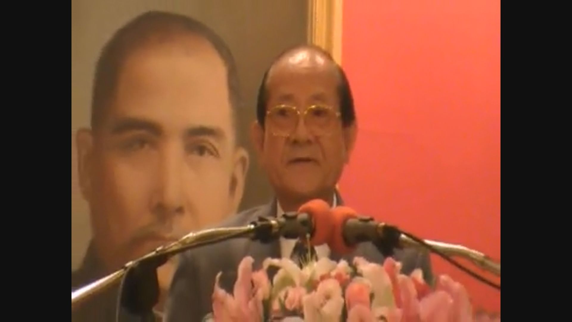 台退役將領羅文山收政治獻金判監兩年半