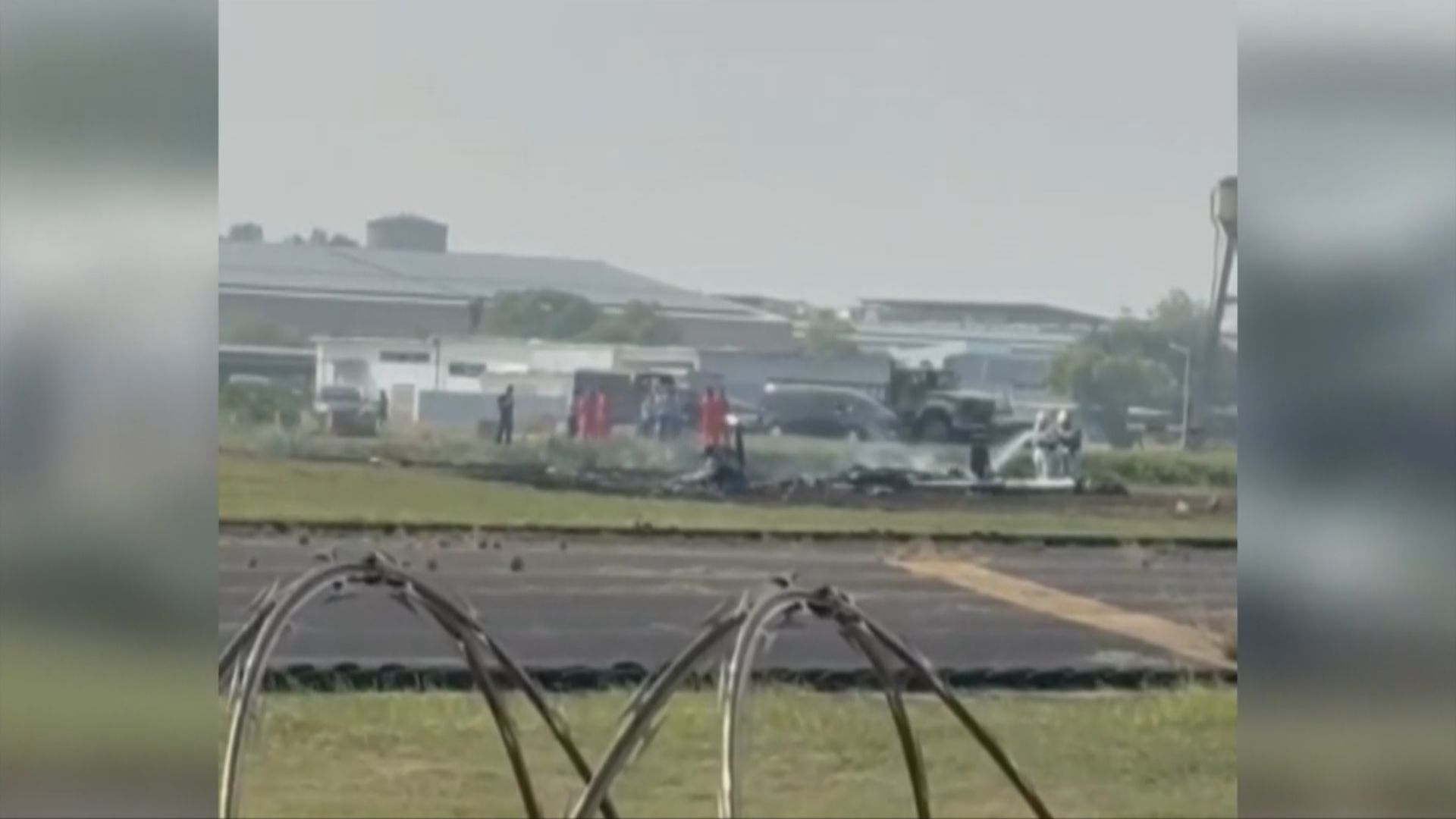 台灣一架教練機在高雄墜毀　兩名飛行員死亡