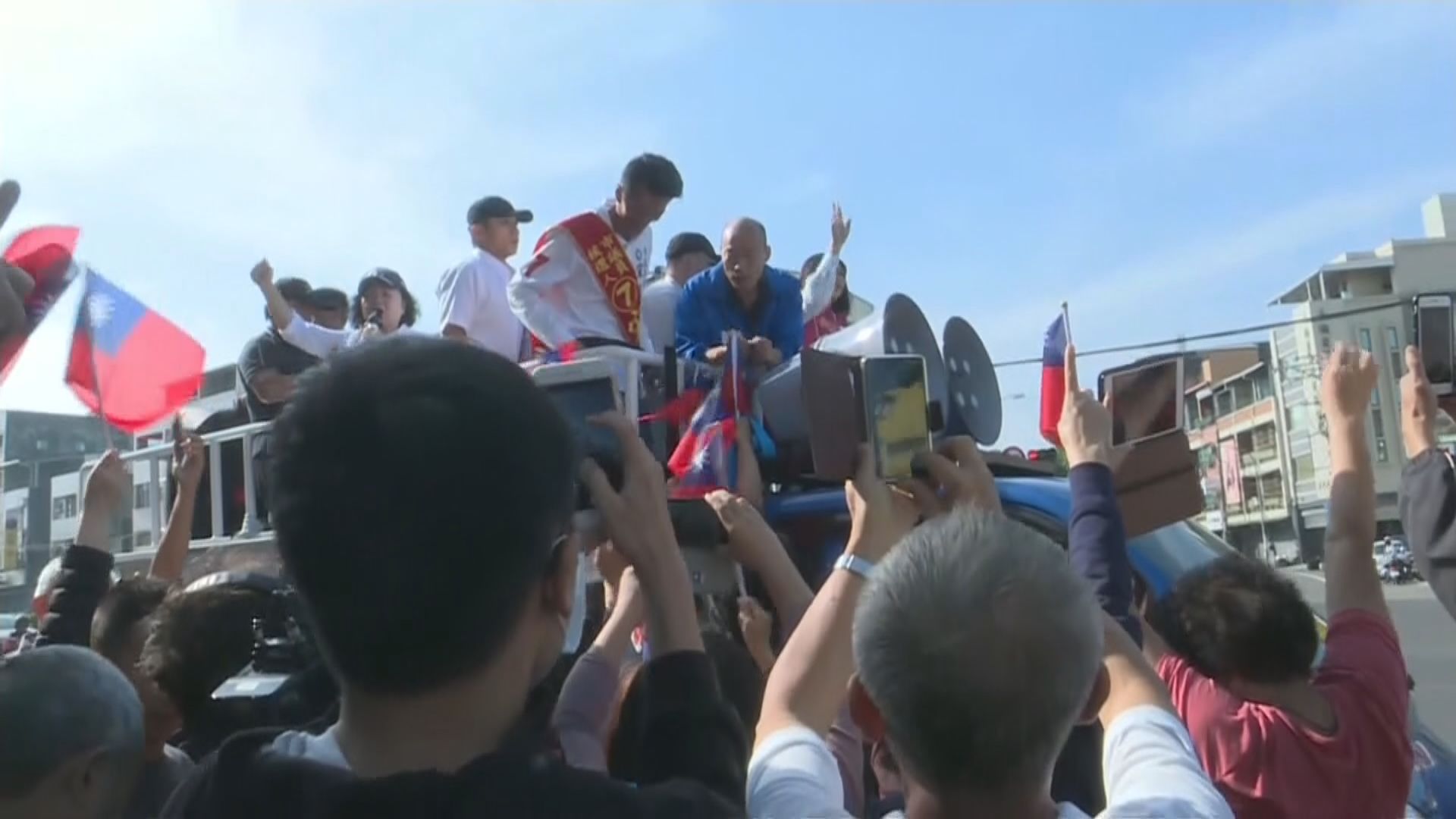 台灣九合一選舉　候選人把握機會到各區拜票