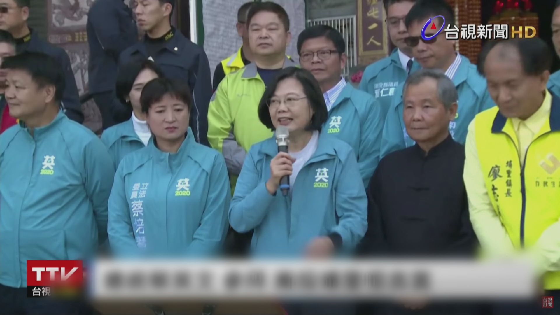 蔡英文恢復競選活動大打民主牌