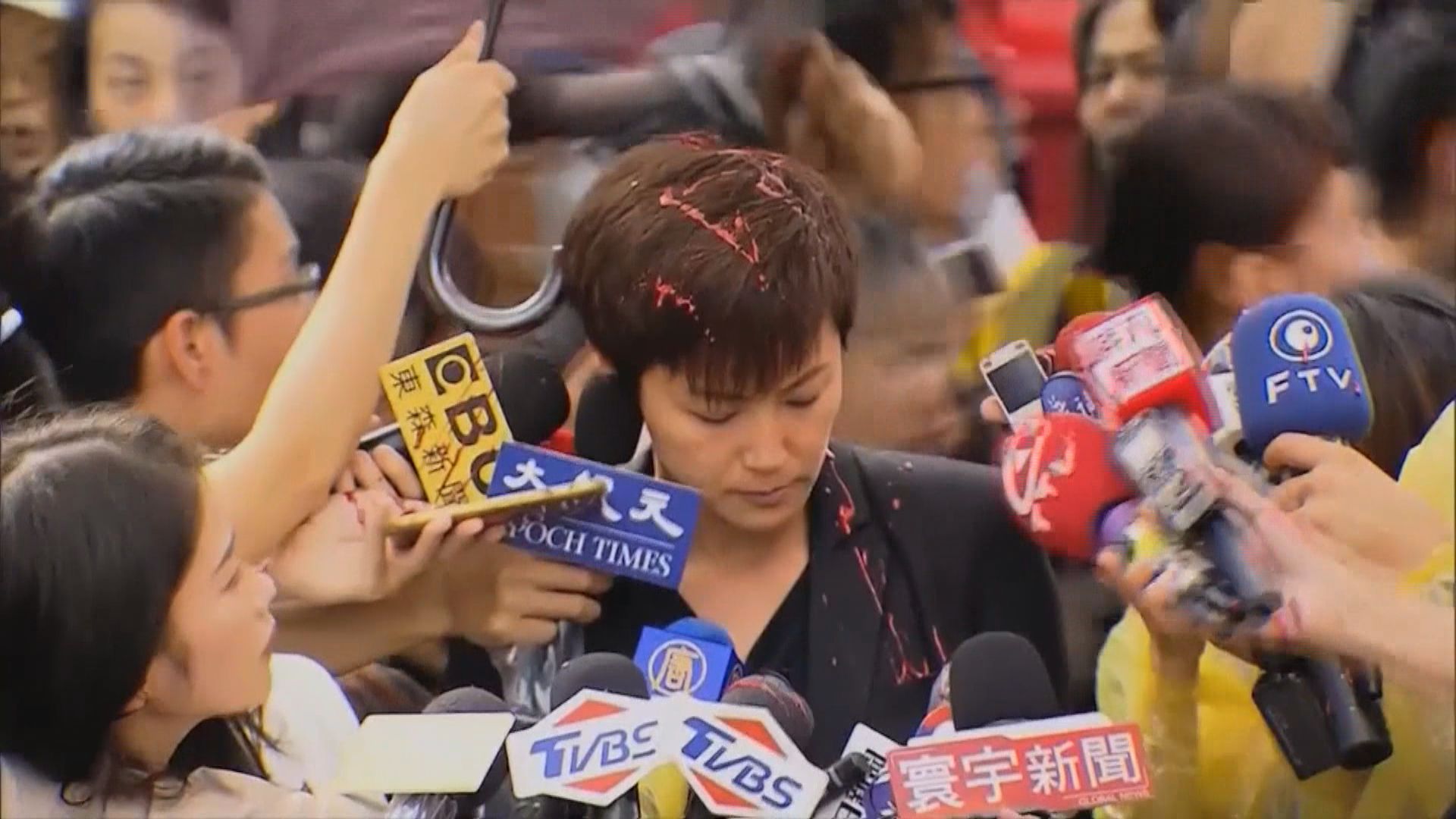 何韻詩台北遭淋紅油案　一人罪成判刑三個月