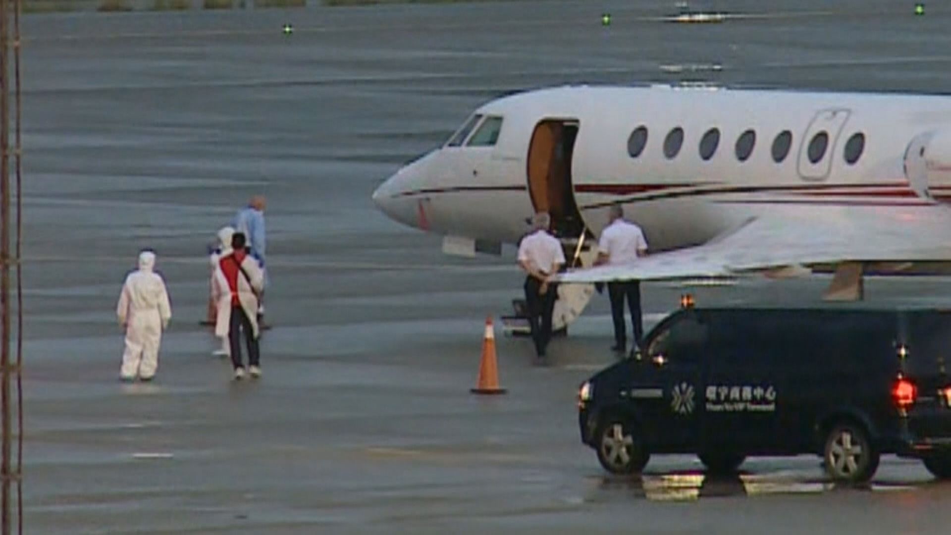 台灣確診外交人員由印度返抵台北