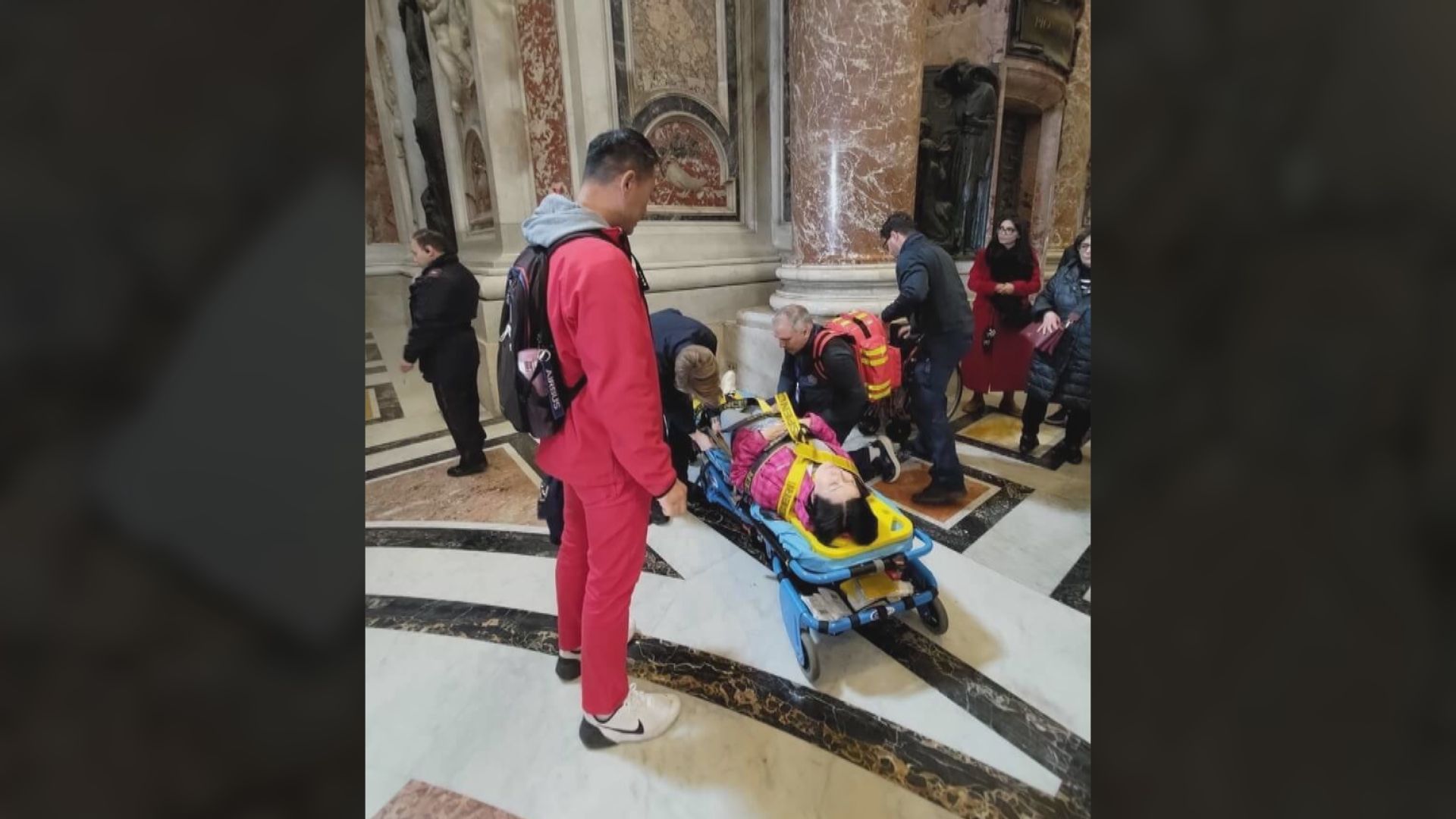 台灣旅客在梵蒂岡教堂內被石塊擊傷