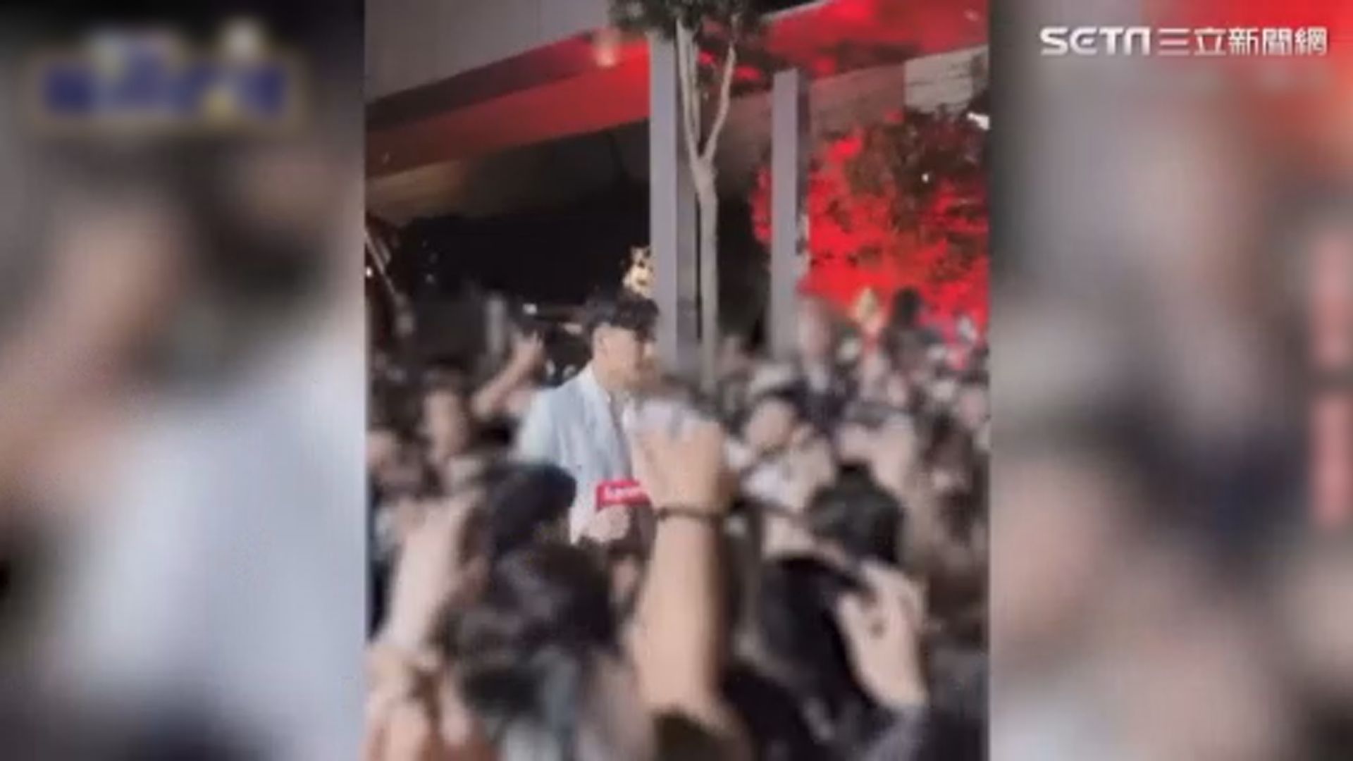 台灣有網紅撒紙鈔 人群爭相「搶錢」 場面混亂