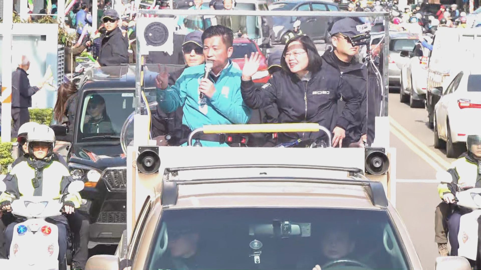 蔡英文掃街拉票　籲選民周六積極投票