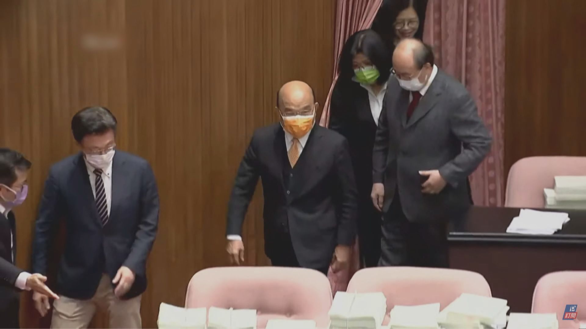 台灣的行政院長蘇貞昌宣布率領內閣總辭