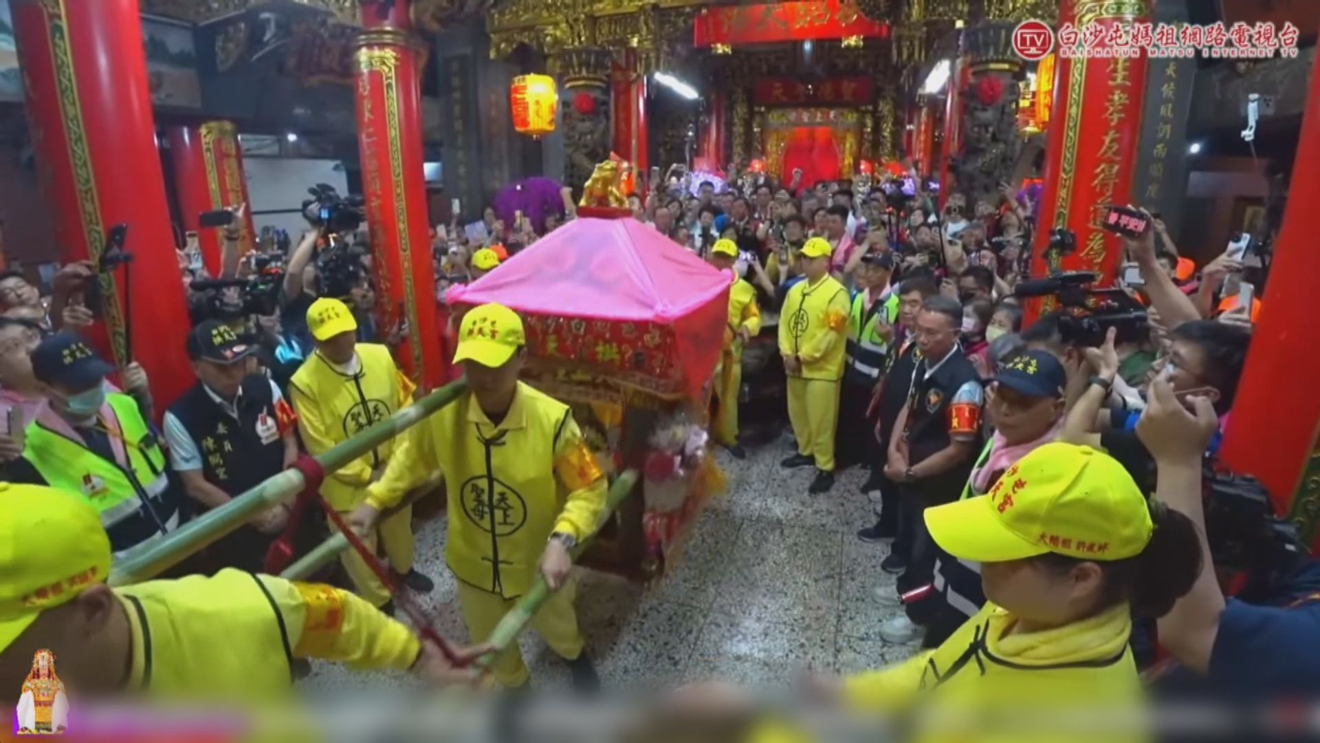 台灣白沙屯媽祖展開36小時苗栗到雲林上香行程