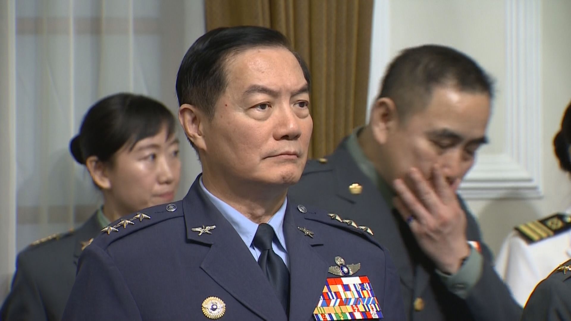 沈一鳴熟悉軍事外交　是軍中明日之星