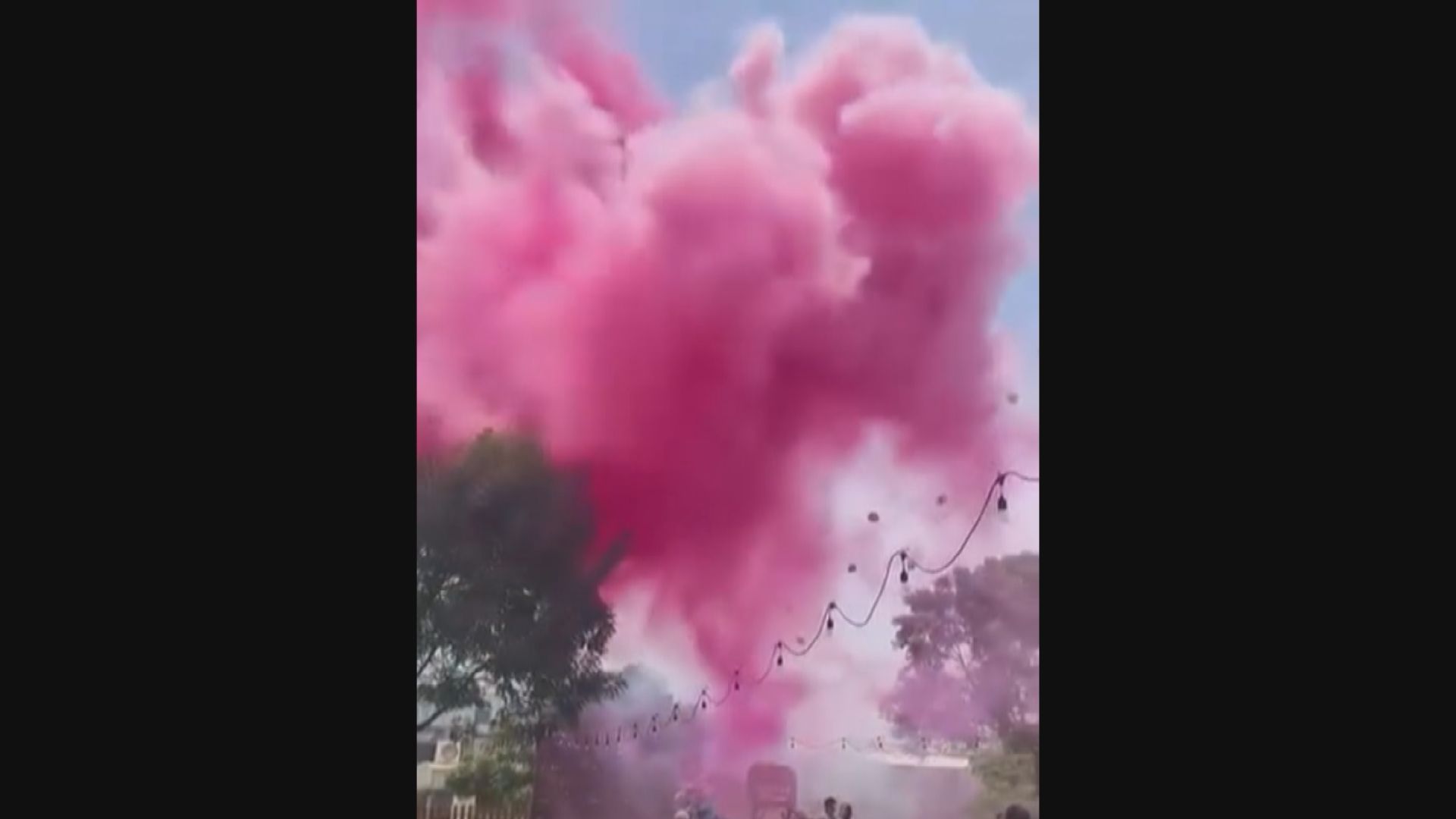 台中餐廳性別揭曉派對施放彩煙　憂成「八仙粉塵爆炸」翻版