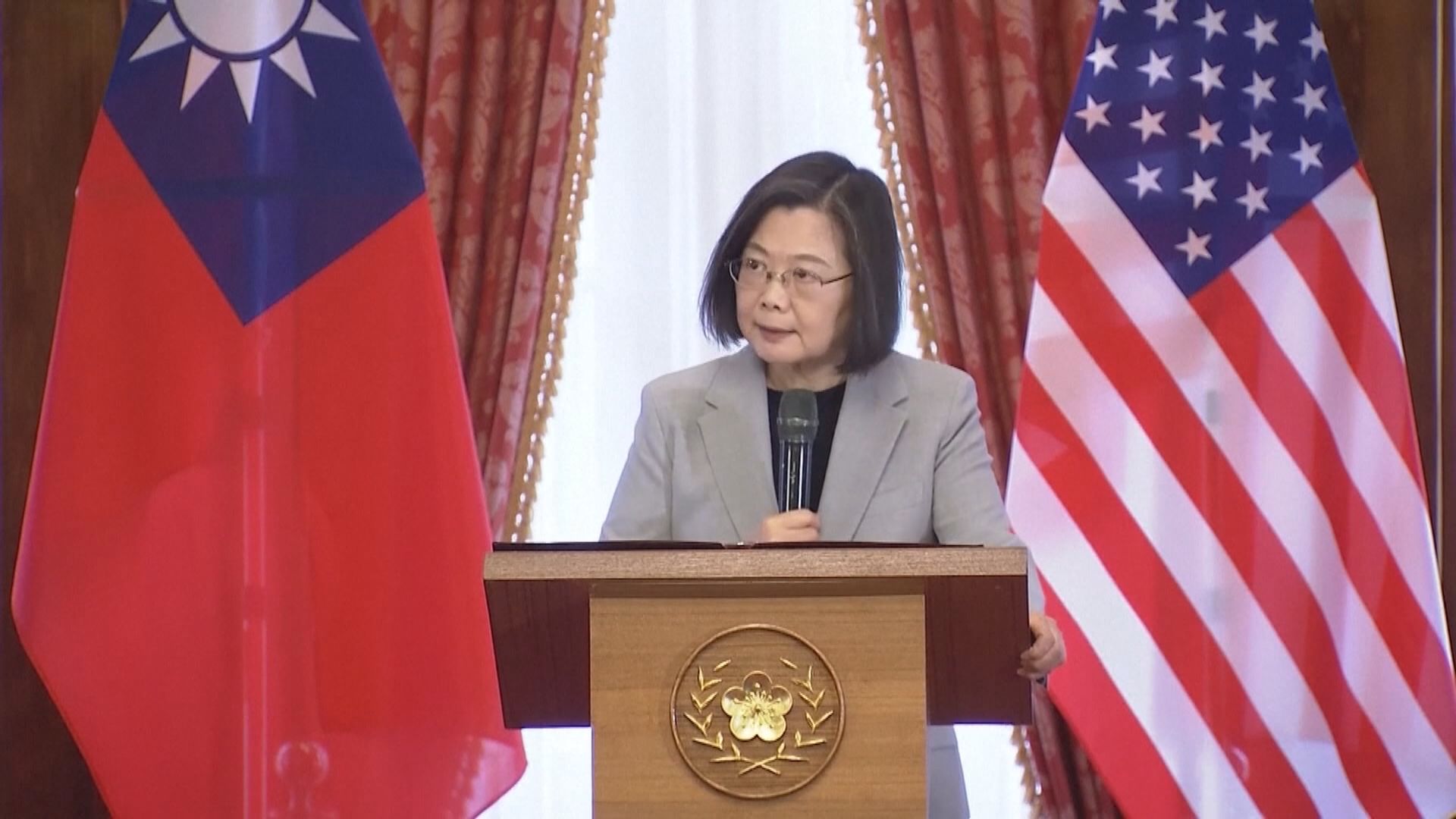 蔡英文聽取台海周邊安全情勢簡報　呼籲民眾放心