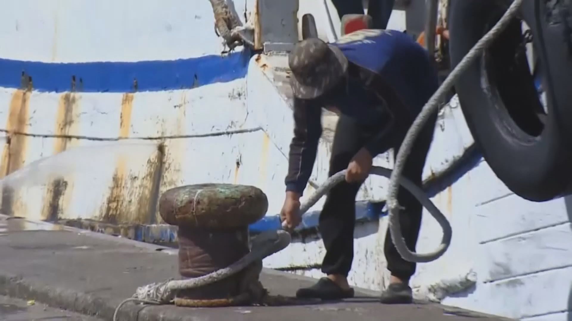 超強颱風迫近　台灣發出陸上颱風警報