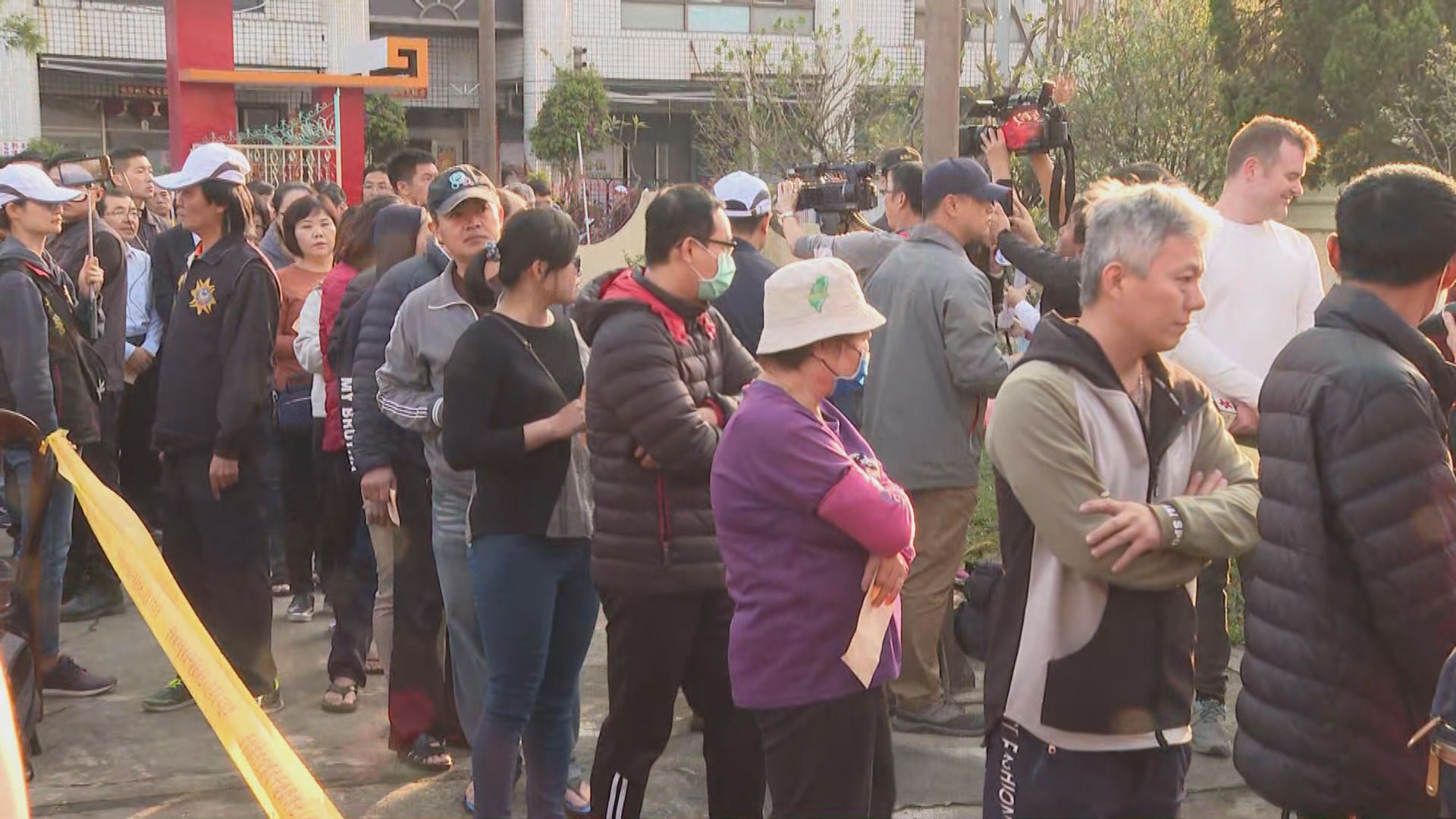 台灣大選部分票站排長龍