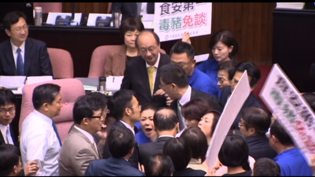 台灣豬農欲佔立法院抗議開放進口美豬肉