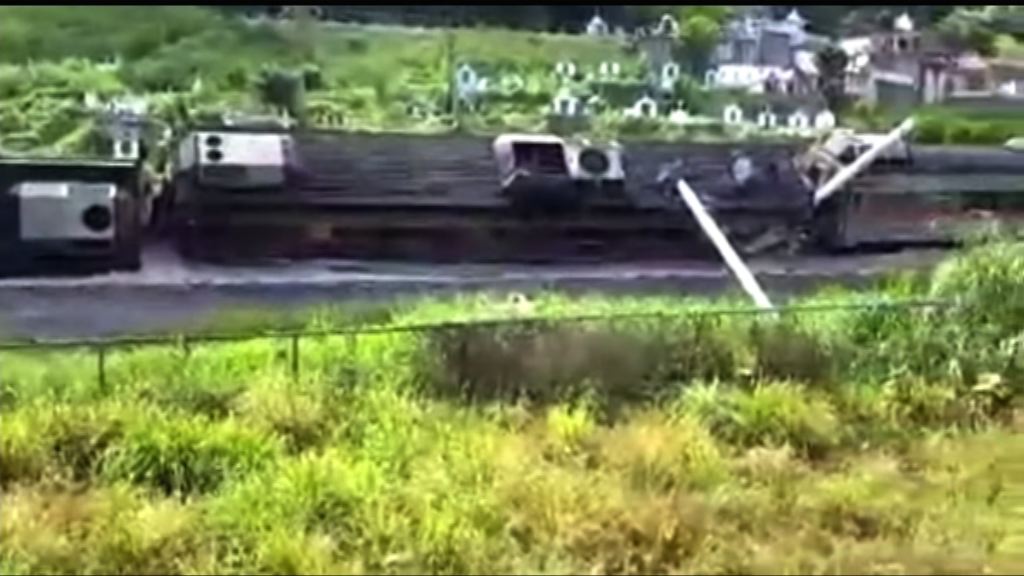 台花蓮火車出軌至少兩人傷