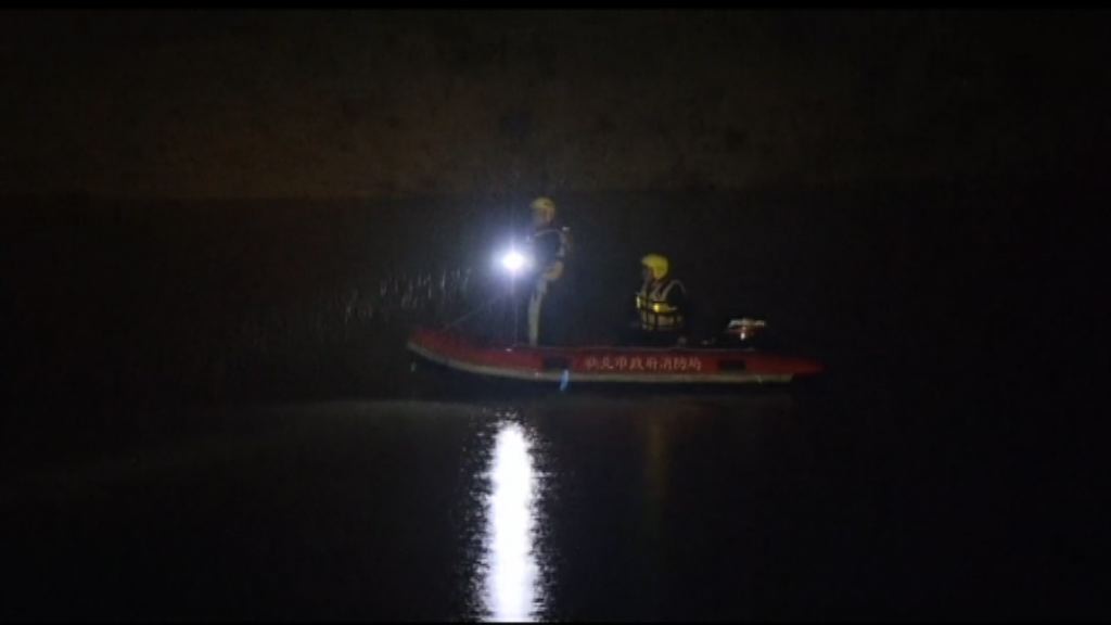 台灣通宵搜救遭山洪沖走三人