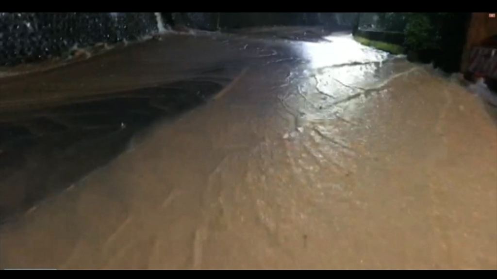 台灣廣泛地區暴雨成災